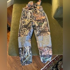 Nomad harvester bibs